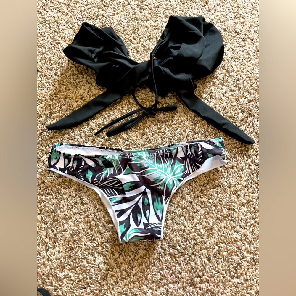 2 piece bathing suit - small - never worn